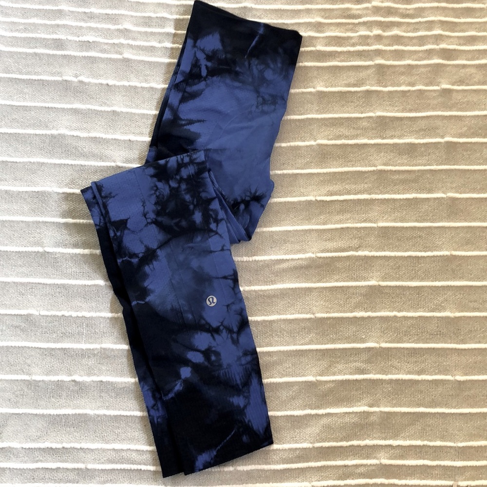 🍋 Lululemon high rise tye dye leggings size 6